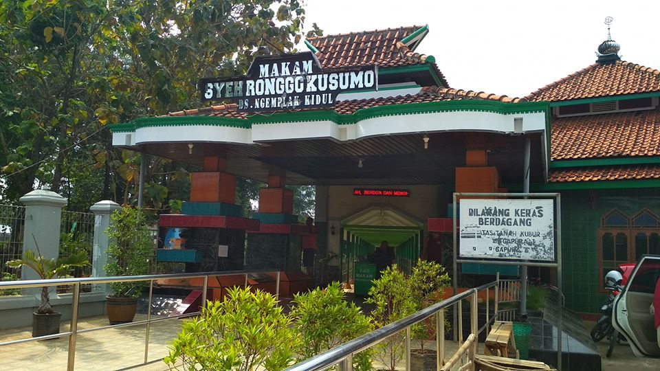 Makam Mbah Ronggo Kusumo